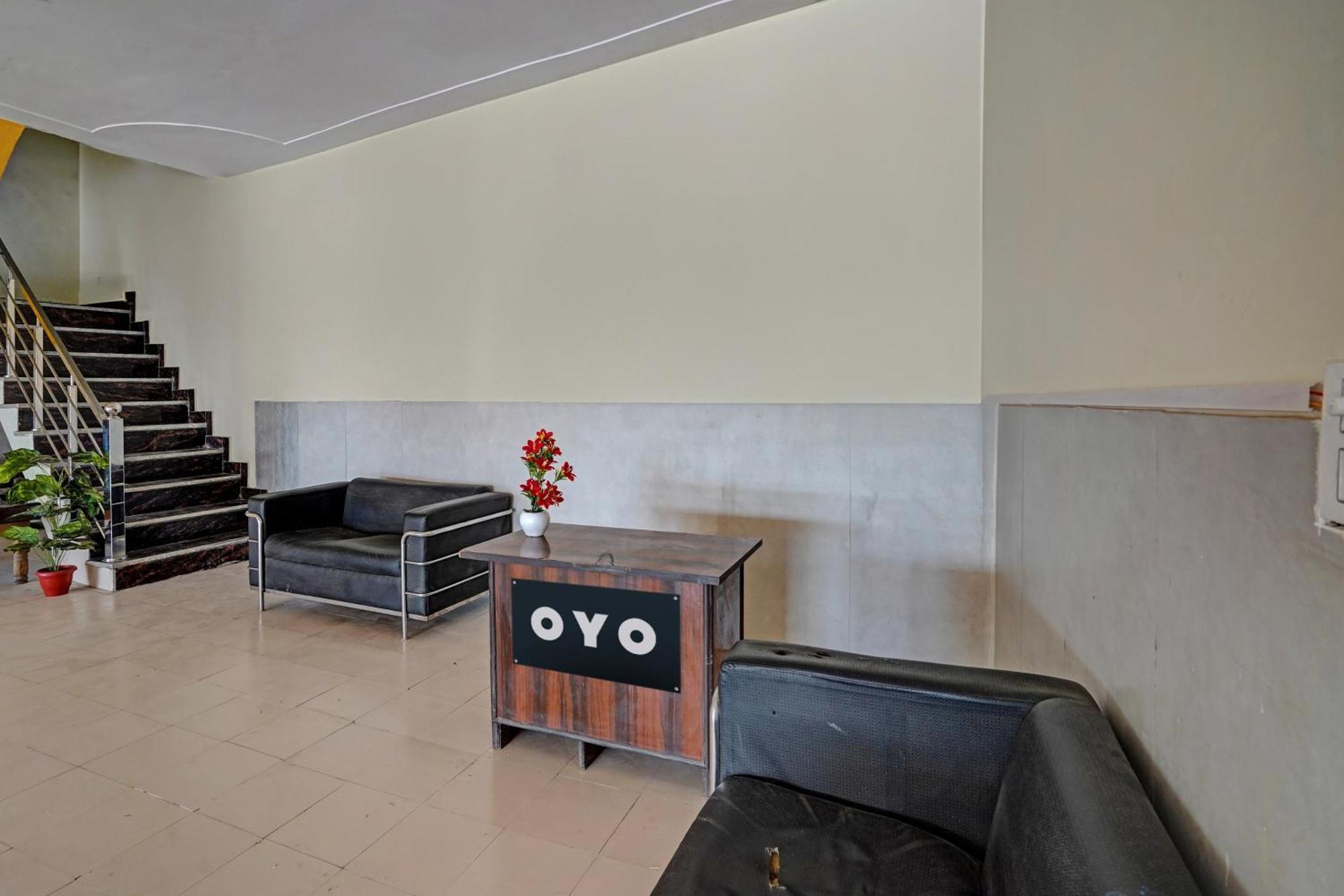 Hotel O Abhinav Hotel Noida Exterior photo